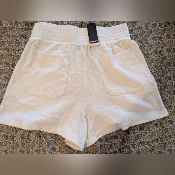 Monrow Easy Shorts Women's High Waist Pull On Cream Ivory Shorts - Picture 5 of 7